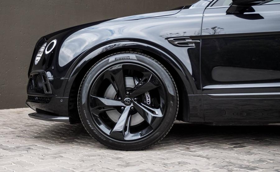 Детали экстерьера Bentley Bentayga by RACE! 2018 года  (фото 7 из 14)